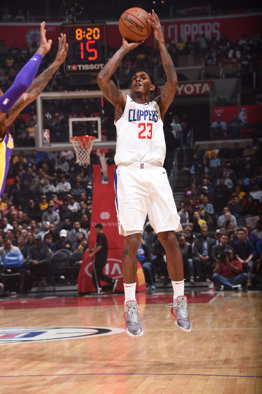 旨在突出文 旨在突出文